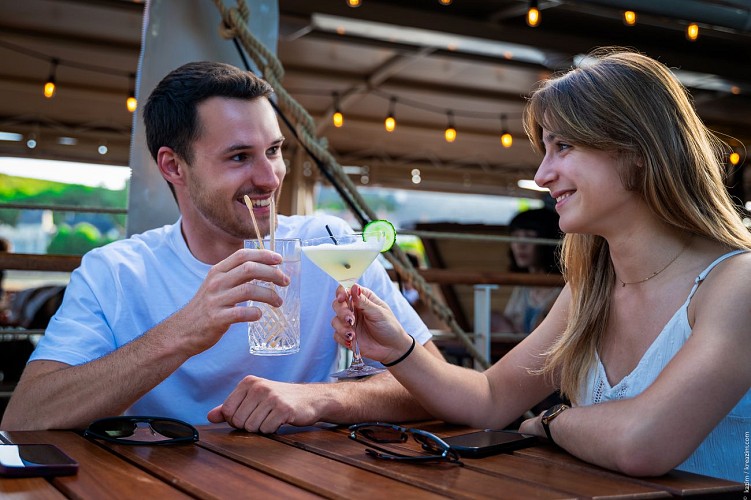 Bateau Bar Restaurant L'Offard