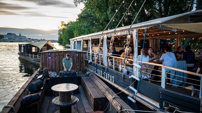 Bateau Bar Restaurant L'Offard