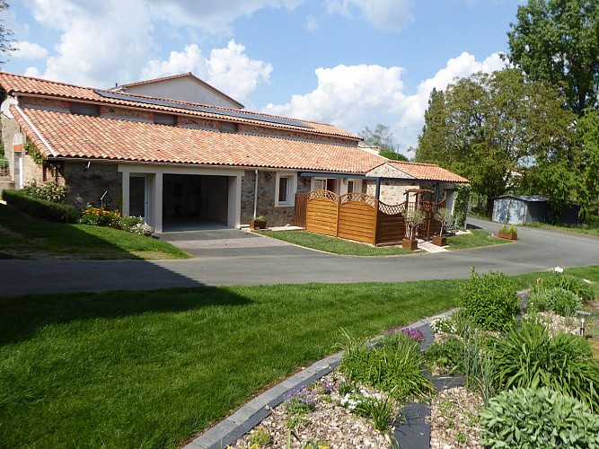 Au bord du Petit Lay