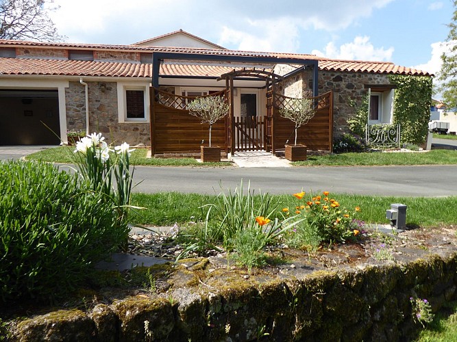 Au bord du Petit Lay