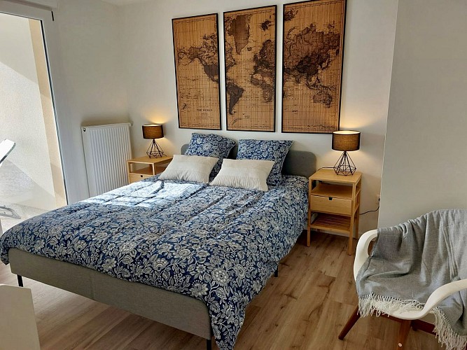 Lit double du meublé - Rochel Céline