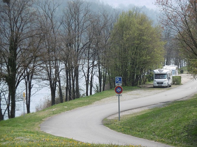 Aire de Camping-cars de Seyssel Ain