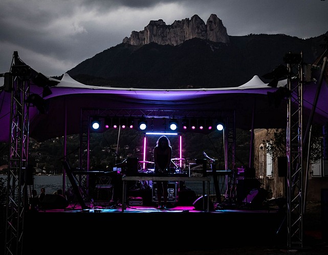 La Presqu'île de l'Imaginaire at Duingt Castle