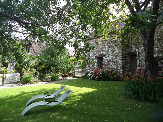 les voutes - saint etienne sous bailleul - les grandes vignes - detente exterieur