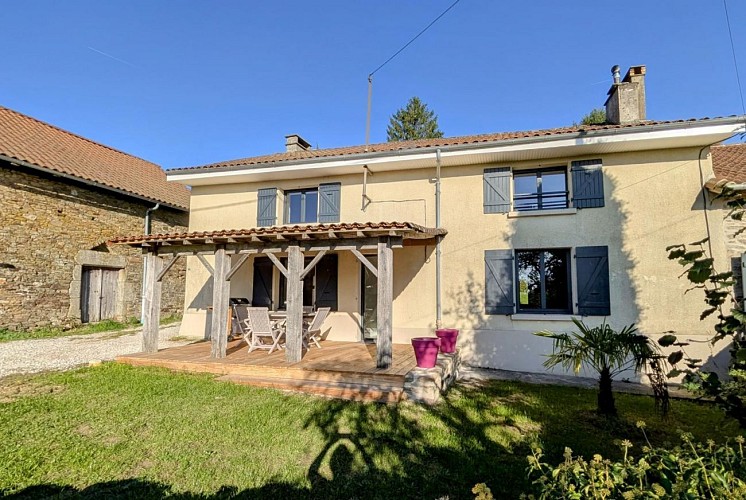 Gite de Belle Vue sur la commune de Dournazac en Haute-Vienne - Nouvelle Aquitaine_1