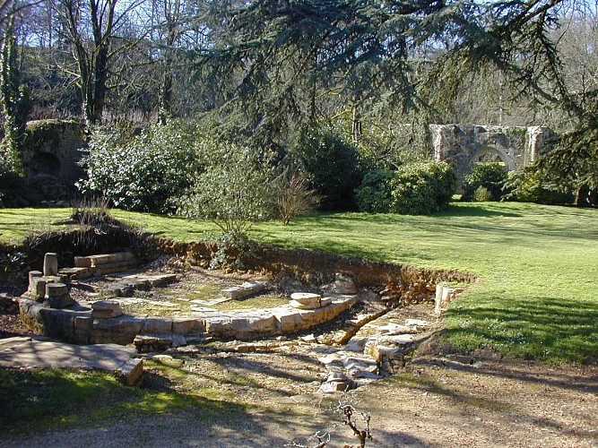 Abbaye Carolingienne Notre Dame et Saint Benoît