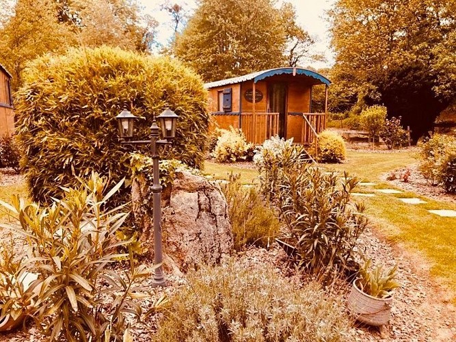 CHAMBRE D'HOTES LES ROULOTTES DE LA BASSE MAUNERIE