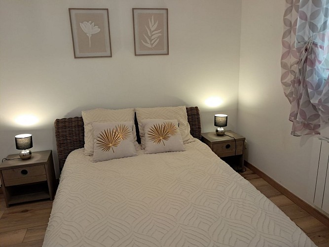 ch-d'hotes-Chimbaud-Montpon-chambre-b-vallee-isle-perigord 1