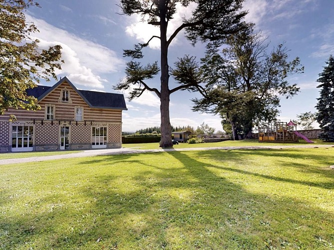 1-meuble-st-planchers-domaine-lalie