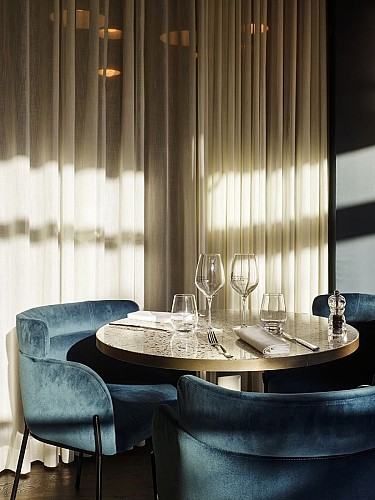 Tribu Restaurant & Bar
