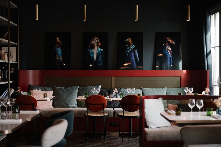 Tribu Restaurant & Bar