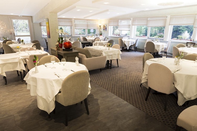 LA RÉSIDENCE - Salle restaurant 1