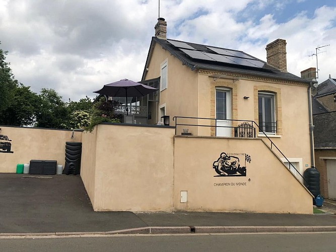 Meublé Le Nid Douillet - Douillet-le-Joly - extérieur