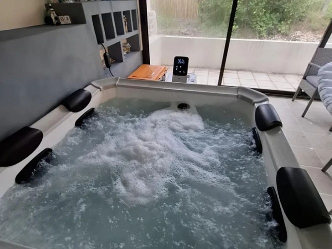 gite-ressources-la-frenaye-meuble