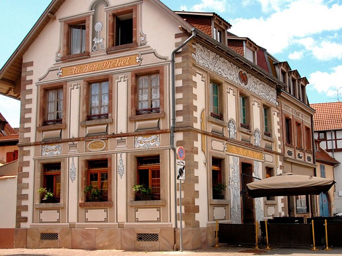 Façade Au Bon Pichet