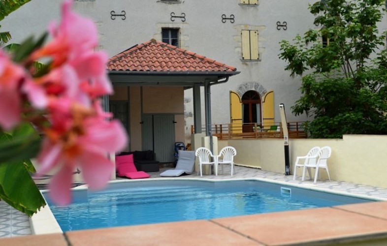 Gîte Laurier Rose Piscine