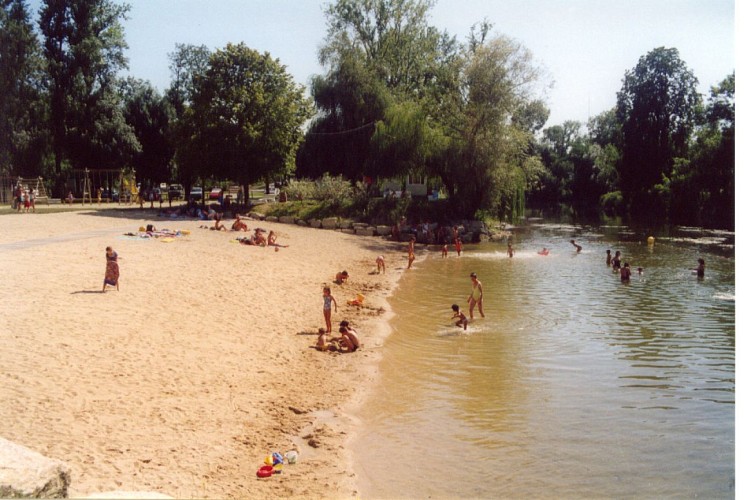 Plage et Aire de Loisirs - Le Bain des Dames
