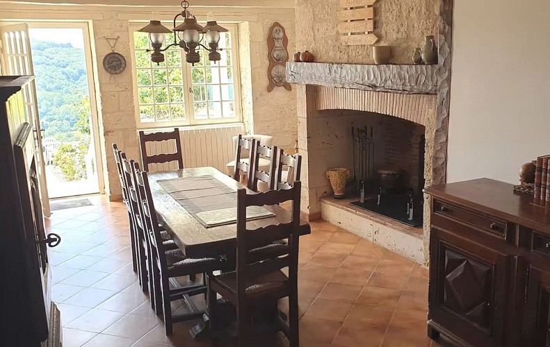 7f66c59b-fae3-492a-b7a7-789941618d23