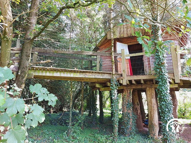 TREE HOUSE, JUSQU'À 5 PERS