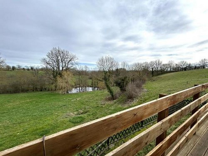 4 Vue sur étang depuis la terrasse