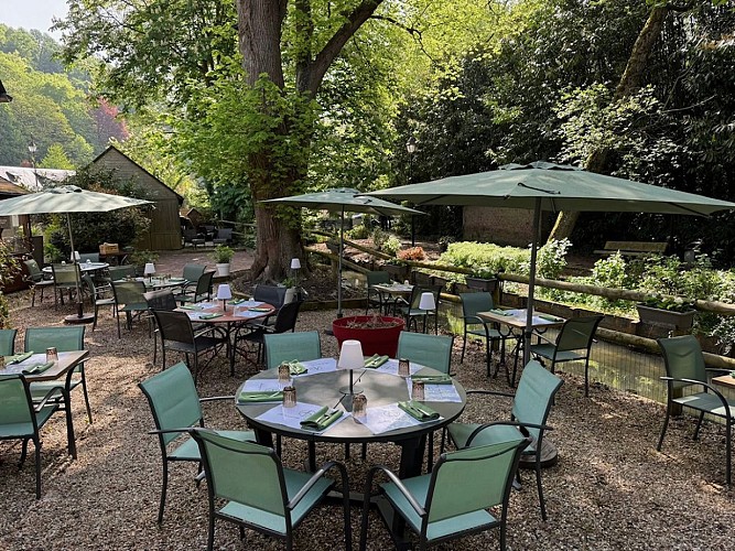 Auberge du Président Cormeilles terrasse@Libre de droit (1)