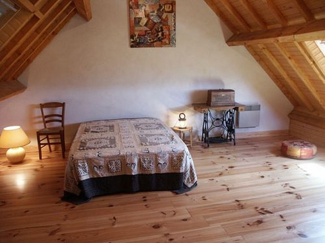 Chambre 3 (1 lit double,1 lit simple)