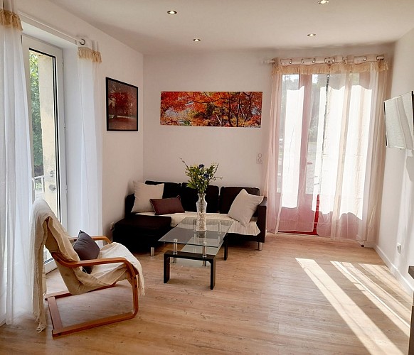 HLOAQU047V50H1LP_LGM566C_grande04