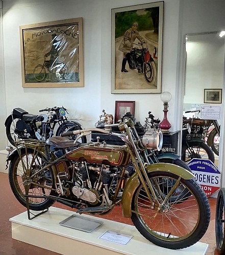 Château de Bosc Musée Vélo, Moto et des Enfants