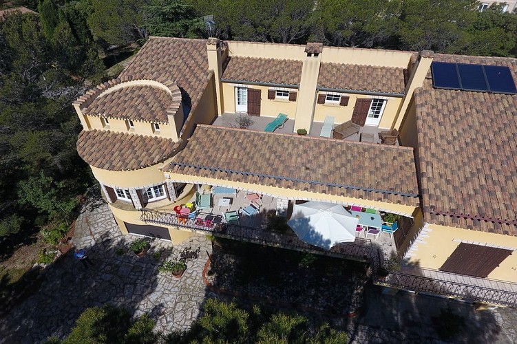 Lou Roucas - Bed and breakfast