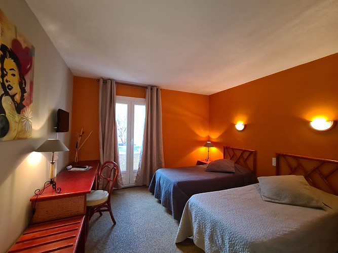 Hôtel Restaurant Le Mas de l'Olivier