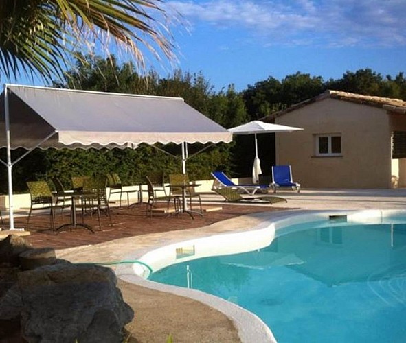 Le Président Hotel and Restaurant