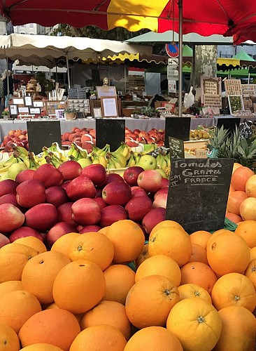 Parignargues weekly market