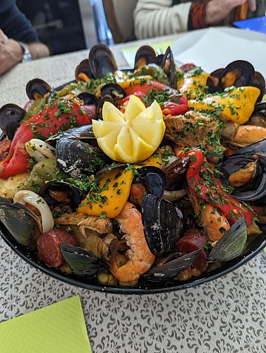 La Fontaine aux Poissons Rouges