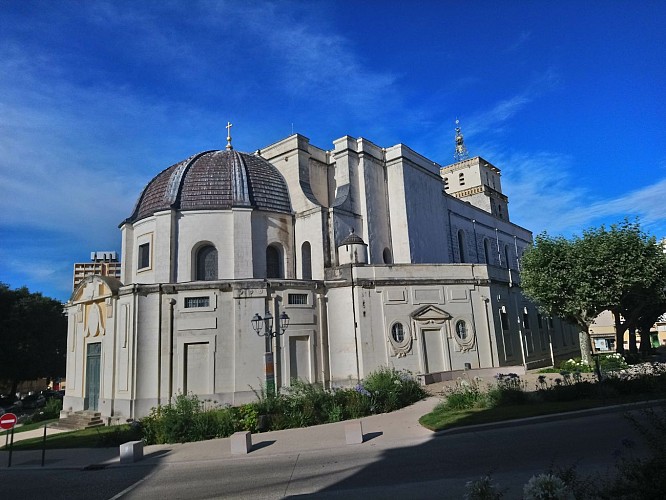 La Cathédrale Saint Jean Baptiste d'Alès