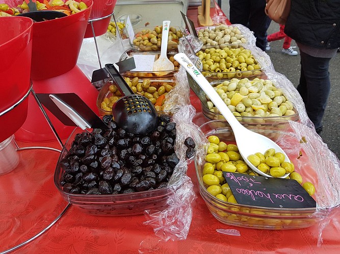 Marché hebdomadaire de Vauvert