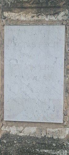 L'Obélisque de St Christol lez Alès (Pyramide)