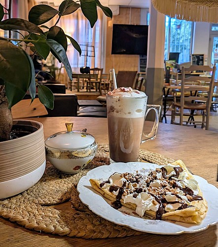 Bar Restaurant on the Cours