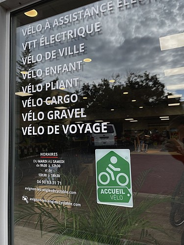 Cyclable Avignon les Angles