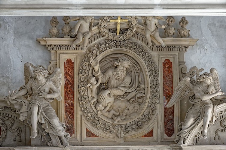 Die Kapelle der Grauen Büßer (Chapelle des Pénitents Gris)