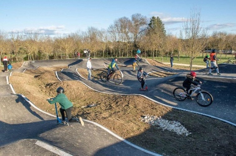Parc Inter-Générations à St Privat des Vieux