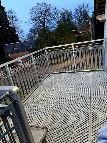 appartement 2 personnes_Gaillon_les crayons_terrasse