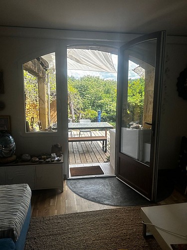 thumbnail_vue salon vers terrasse