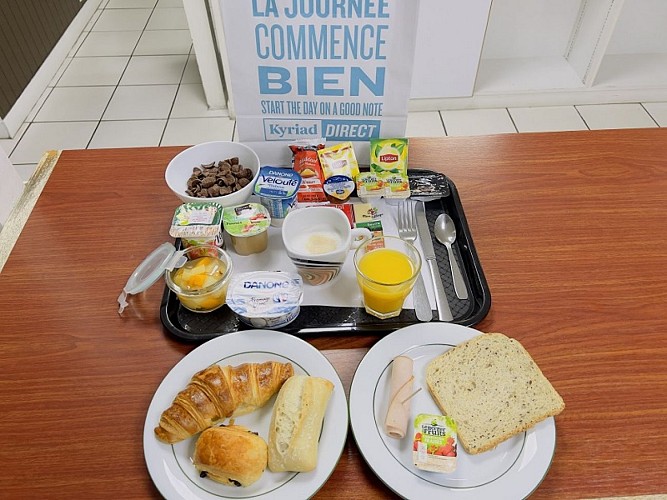 hotel_ petit dejeuner complet_val de reuil _ kyriad direct