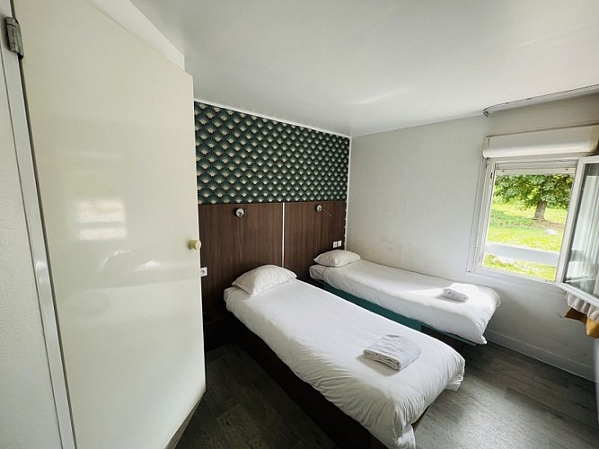 hotel_ chambre twin_val de reuil _ kyriad direct_2024