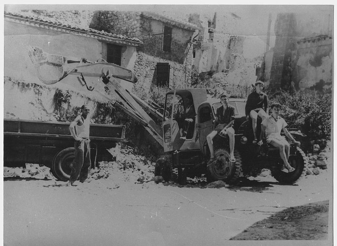 Démolition de la maison seigneuriale