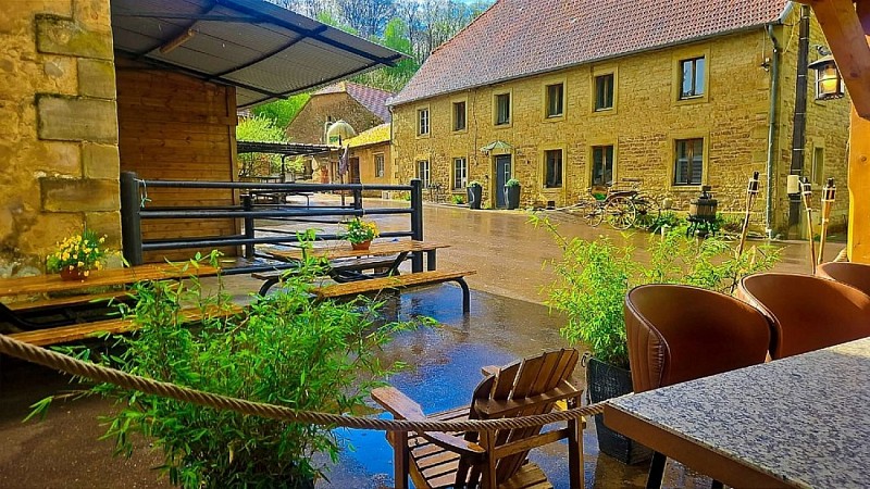 Libertalia Bar et Black Saloon