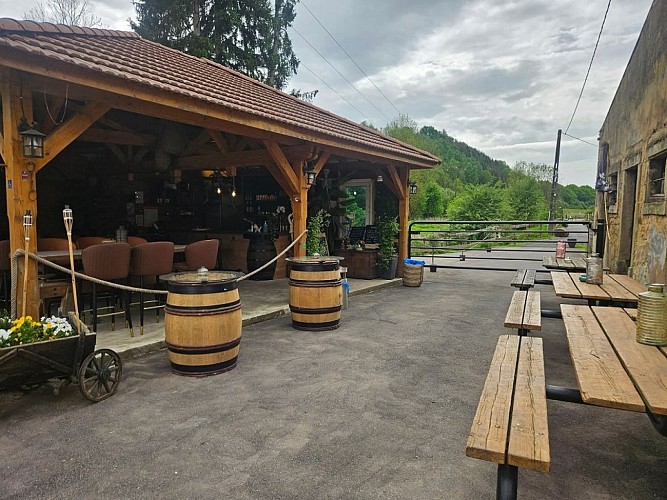 Libertalia Bar et Black Saloon