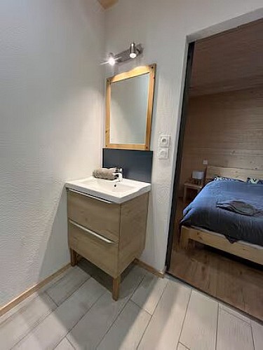 edb1db97-4da3-4e70-a3b9-6f9e681c1249