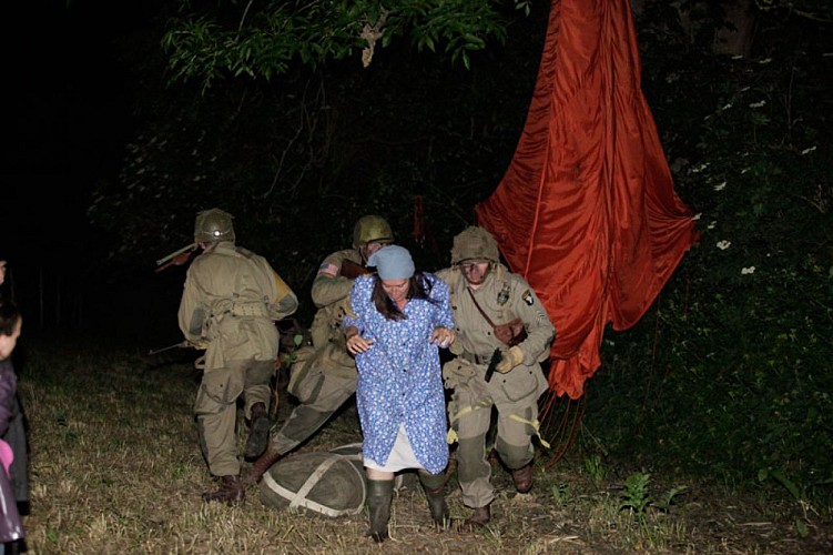 MANOIR DE DONVILLE - MEMORIAL DE BLOODY GULCH