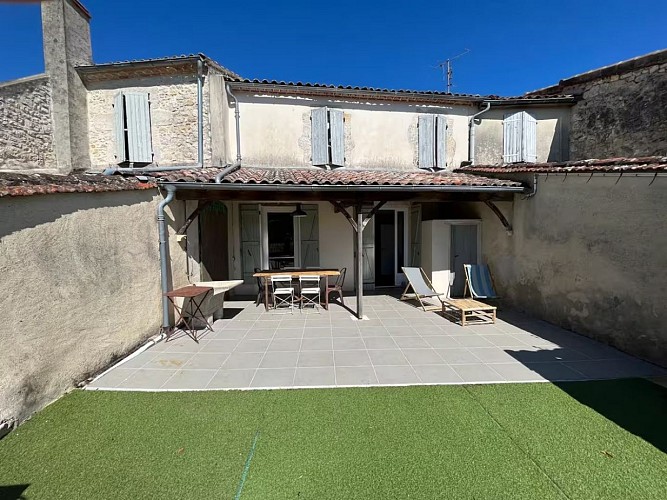 12ef7931-c0fe-47c2-a991-1e9548b8bdbc